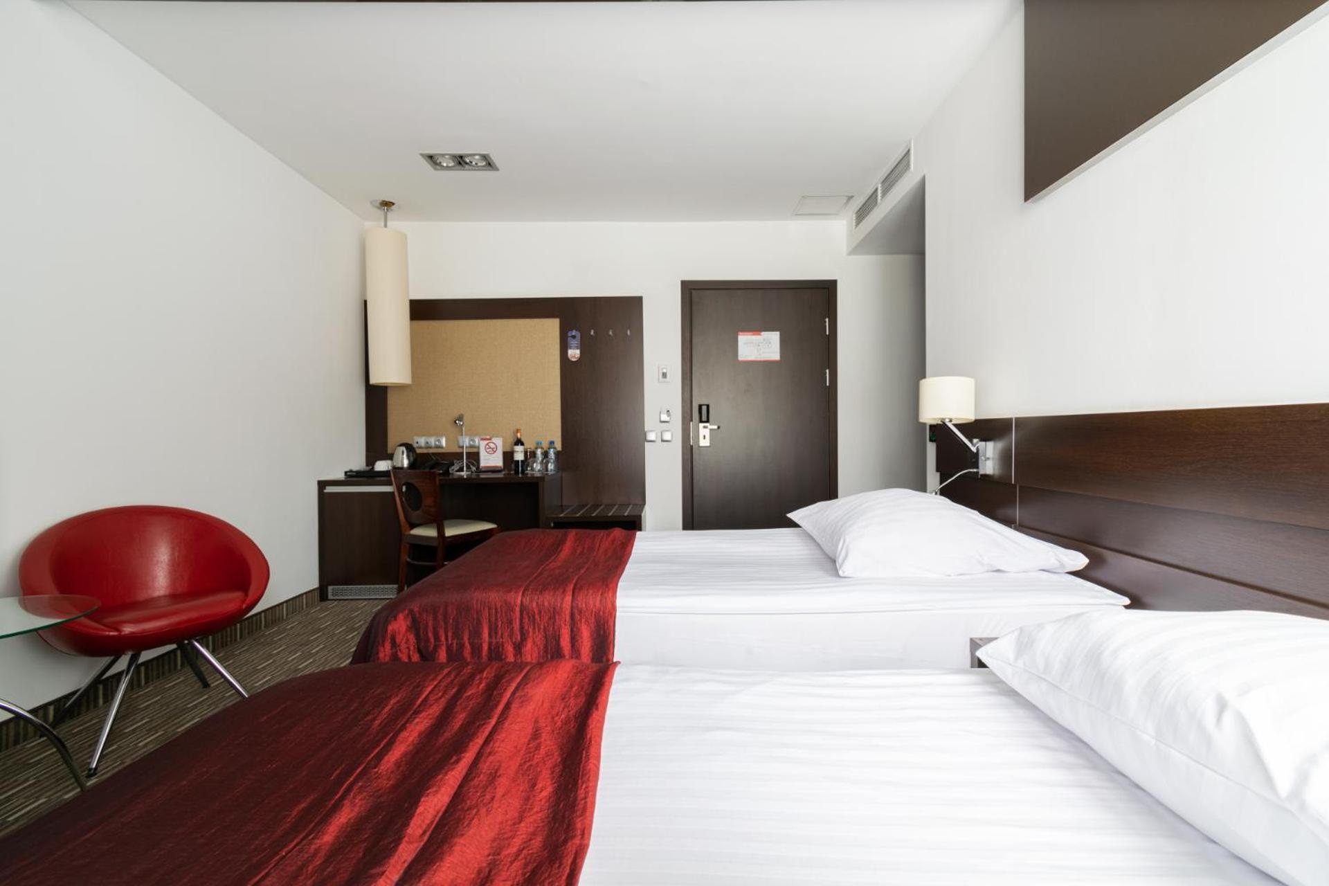 Hotel Diament Zabrze - Gliwice Екстериор снимка