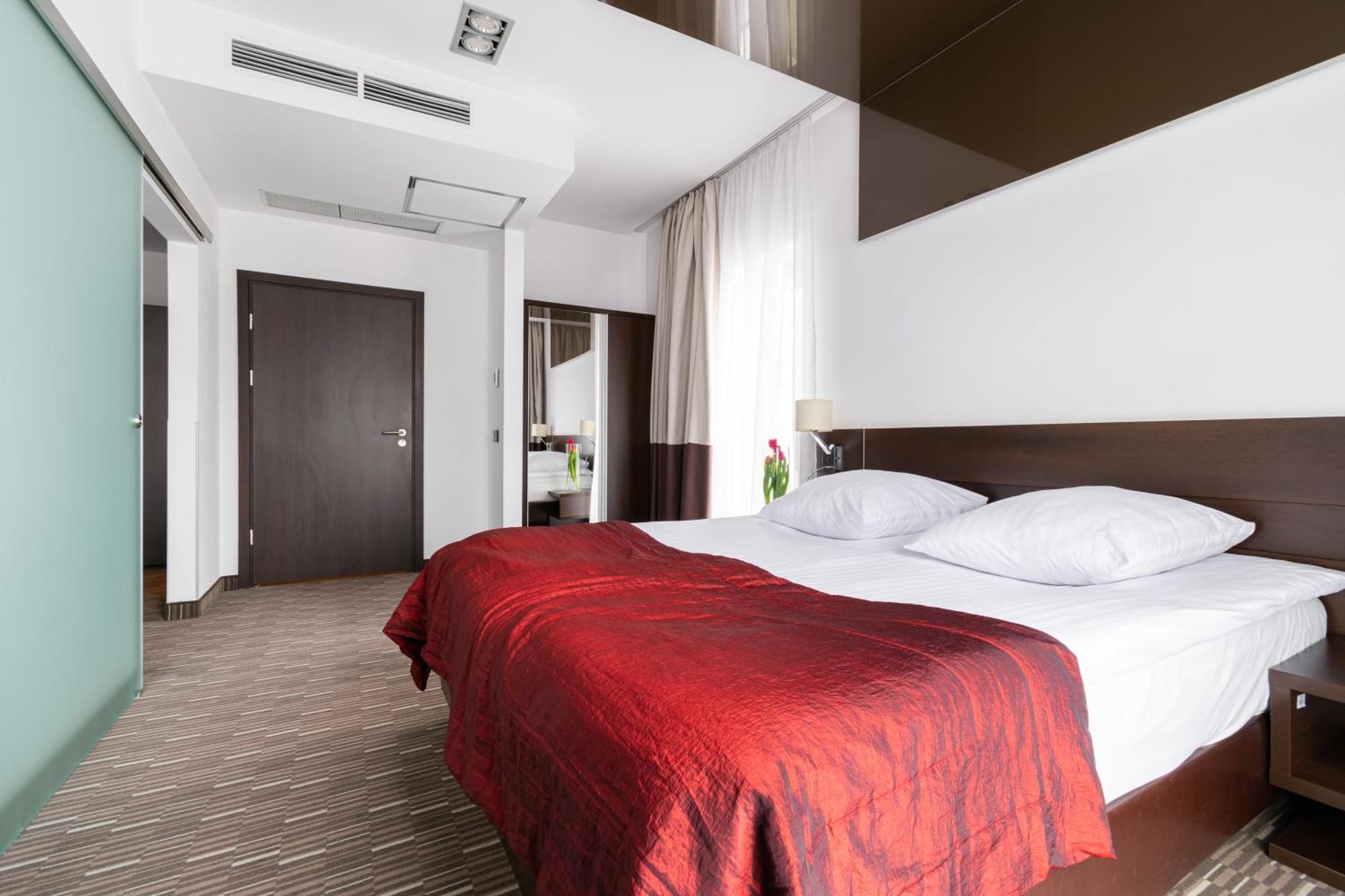 Hotel Diament Zabrze - Gliwice Екстериор снимка