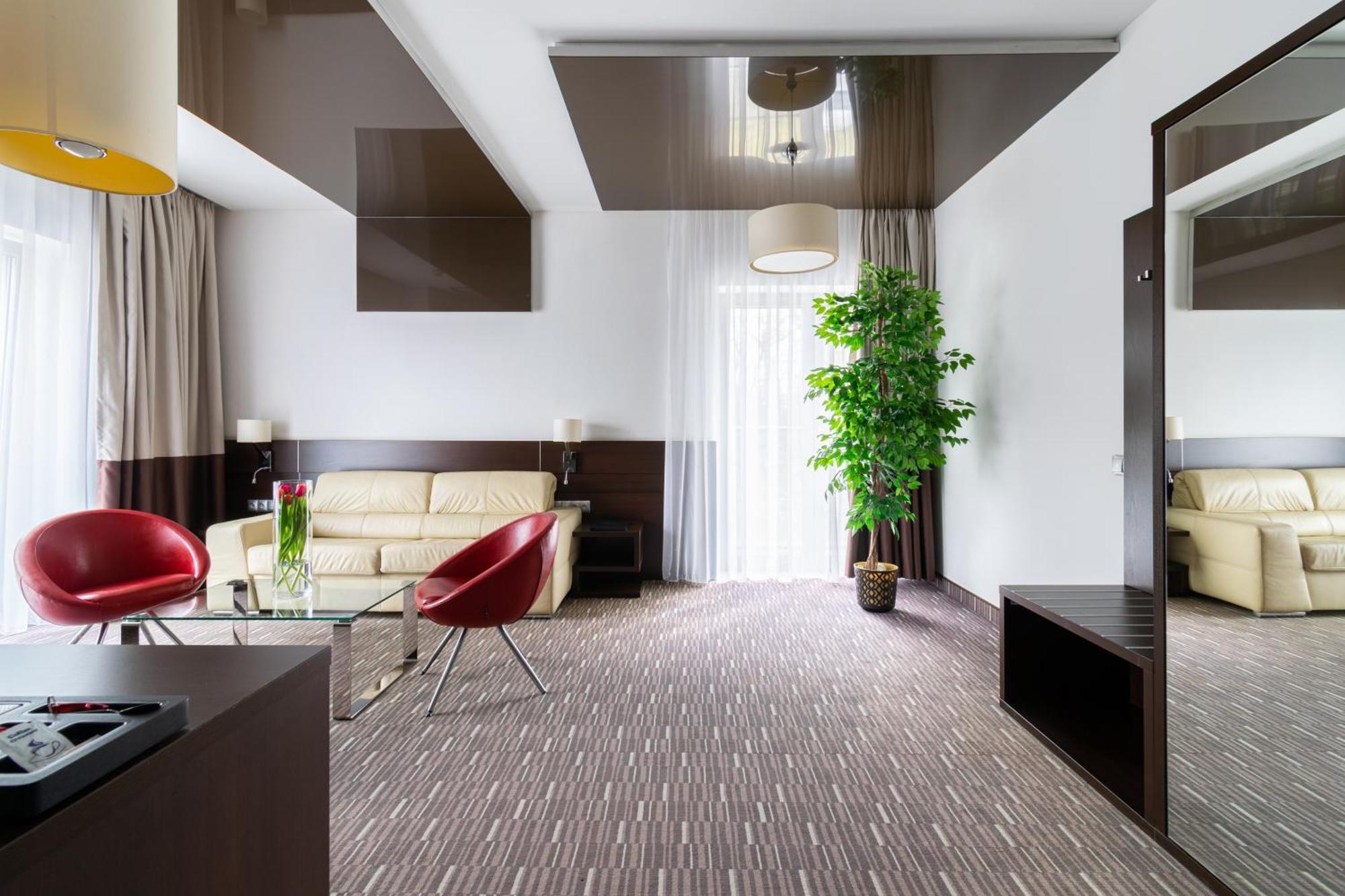 Hotel Diament Zabrze - Gliwice Екстериор снимка