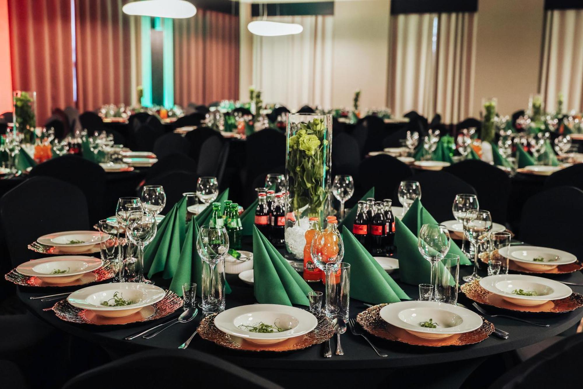 Hotel Diament Zabrze - Gliwice Екстериор снимка