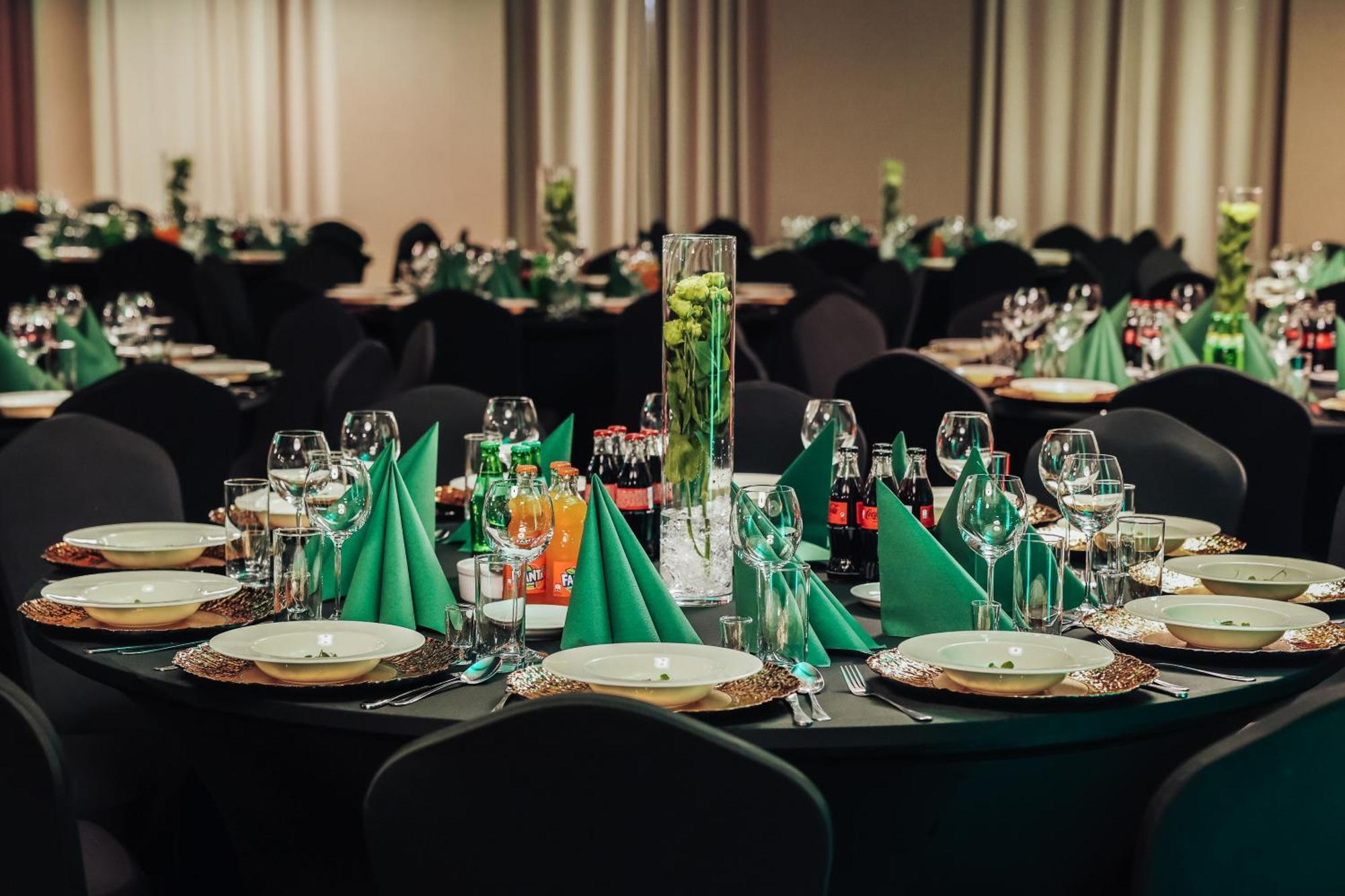 Hotel Diament Zabrze - Gliwice Екстериор снимка